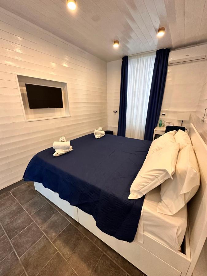 מלון נאפולי Yacht Club Angioino מראה חיצוני תמונה